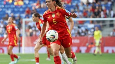 Fußball-EM 2025: Spanische Starfußballerin Aitana Bonmatí mit Meningitis im Krankenhaus