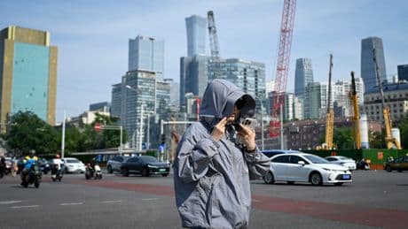Exposure to heat waves may be tied to depression in adolescents, researchers say