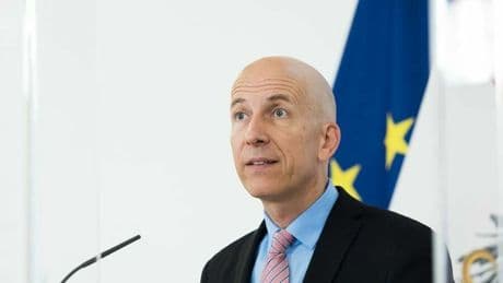 Geldpolitik: Chefwechsel in Wien – Kocher löst EZB-Falken Holzmann ab