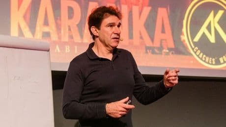 El vitoriano Aitor Karanka, favorito para ser el director deportivo de la Federación Española