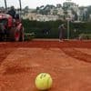 Roland-Garros 2025 : 12% de courts en terre battue en France contre 60% chez les voisins... Et si les maux du tennis français venaient de là ?