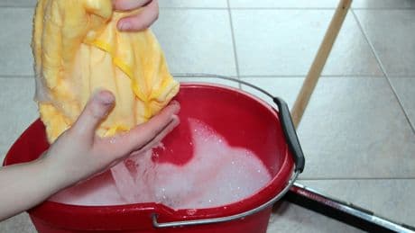 Oficial: las empleadas del hogar mayores de 52 años ya pueden acceder al subsidio sin haber cotizado lo exigido