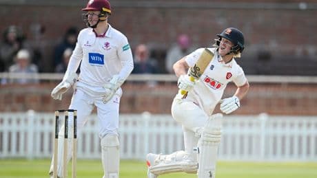 Jordan Cox retires hurt to spark England injury fears after Test call-up