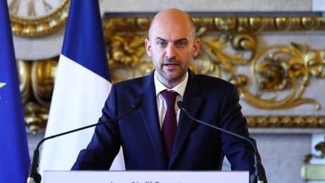 «Une initiative irresponsable» : Jean-Noël Barrot fustige le départ de deux députées LFI vers Gaza