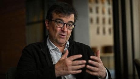 “Le Fou de Dieu au bout du monde” : quand Javier Cercas voyage avec le pape François