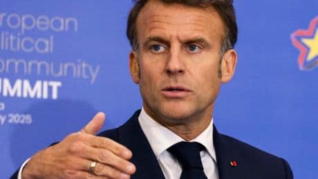 Macron droht Russland mit neuen Sanktionen in Abstimmung mit Trump