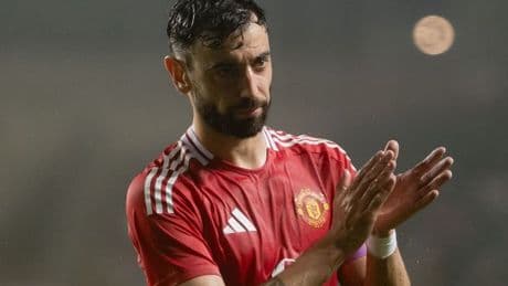 Bruno Fernandes may be forced to abandon Man Utd exit plan after Al-Hilal transfer decision