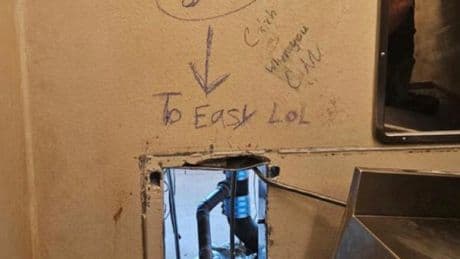 Durch Loch in der Wand – Zehn Insassen brechen aus US-Gefängnis aus
