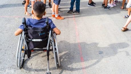 Parents d’enfant handicapé : des aides insuffisantes en cas d’arrêt de travail