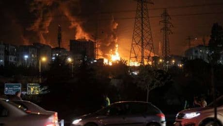 Colpiti gas e petrolio la guerra energetica è il nuovo fronte. Paura per Hormuz