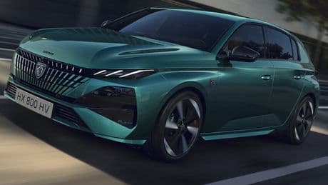 Peugeot 308, restyling per la francese con il motore a scelta: dal mild al plug-in hybrid, dall?elettrico al diesel
