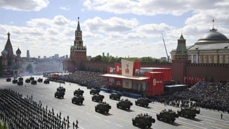 Atomraketen und Panzer: Putins deutliches Signal an den Westen