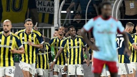 Fenerbahçe 5-2 Feyenoord Maç Özeti | Kanarya, play-off turuna kanat çırptı
