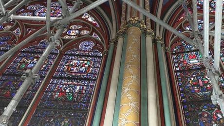 Vitraux contemporains pour Notre-Dame: la Commission nationale du patrimoine "prend acte"