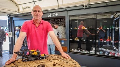 Niet voor kinderen: deze oud-monteur bouwt miniaturen die zelfs Volvo versteld deden staan