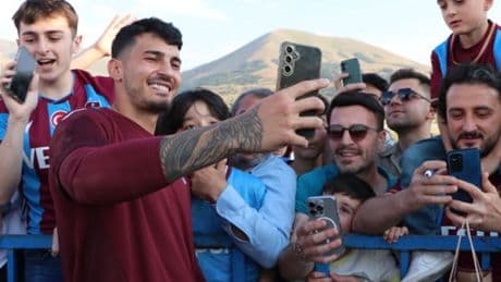 Erzurum'da taraftardan Trabzonspor'a sevgi seli