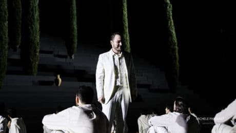 L’orribile incesto (involontario) tra madre e figlio con la morte unica via per la liberazione: “Edipo a Colono” al Teatro Greco di Siracusa da standing ovation
