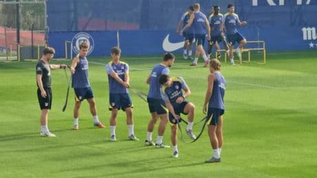 Dos bajas en la sesión del Atlético y un aumento de la intensidad