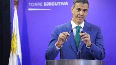 Sánchez quita hierro a la caída del decreto y dice que lo volverá a presentar: &quot;Aprobamos seis de siete leyes, ni tan mal&quot;