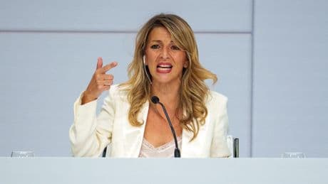 Yolanda Díaz anuncia una reunión urgente con Sánchez tras entrar Cerdán en la cárcel: "La situación es una vergüenza"