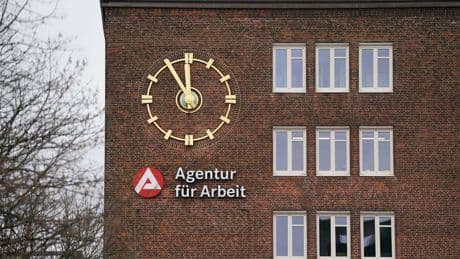 Jobdaten: Arbeitsmarkt schwächelt auch im Mai – Arbeitslosenzahl etwas geringer