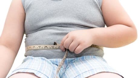 Five minutes of junk food advertising ‘leads children to eat 130 extra calories’