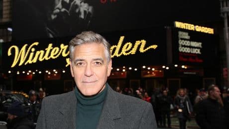 George Clooney se plantea raparse antes de los Tony si sus canas no regresan a tiempo