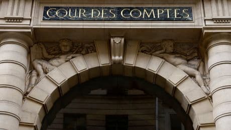 Collectivités : les emprunts et la dette s’emballent, la Cour des comptes s’inquiète