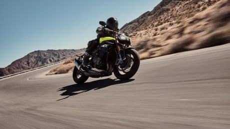 Triumph Speed Triple 1200 RX, pura exclusividad en formato radical