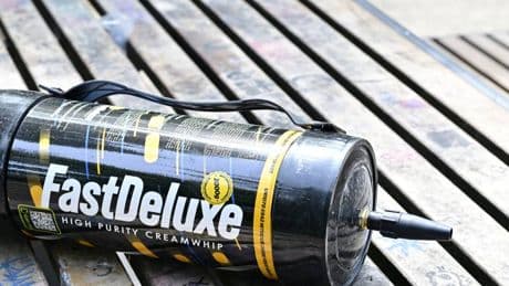 Gefährlicher Rausch: Partydroge Lachgas in NRW – Verbote sollen Jugendliche schützen