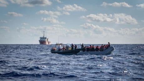 Nave Emergency salva 31 migranti, attraccherà a Savona