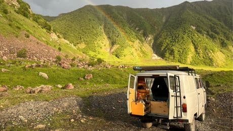 Campingmobil-Abenteuer: Buchanka, der russische Bulli: Im Steinzeit-Allrad durchs wilde Georgien