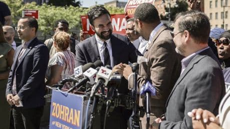 À New York, le candidat socialiste Zohran Mamdani adapte sa campagne à deux mois de l’élection municipale