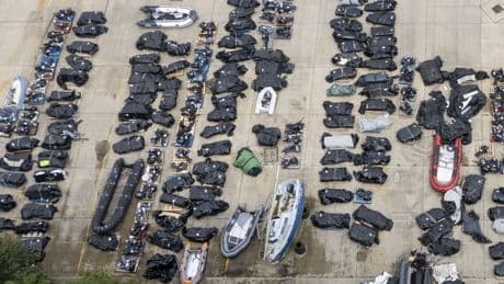 More than 100 migrants in one vessel thought to have bumped crossings to 27,799