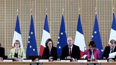 Droits de douane : « pas de tabou à avoir » sur les services américains, répète le gouvernement après l’accord commercial UE - Etats-Unis