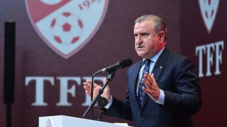 Gençlik ve Spor Bakanı Osman Aşkın Bak'tan Süper Lig paylaşımı!
