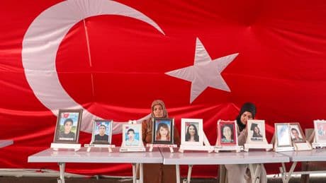 Diyarbakır anneleri bayramda da eylemlerini sürdürdü
