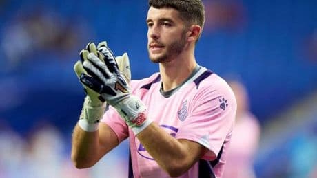 Joan García responde al interés del Barcelona