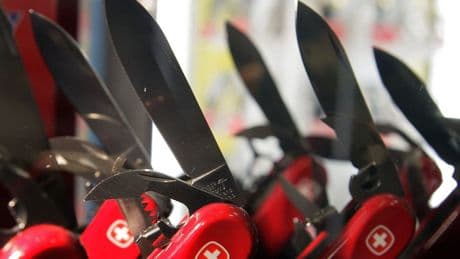 Il produttore svizzero di coltelli Victorinox apre alla delocalizzazione negli Usa