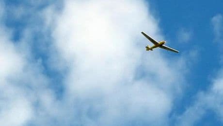 İtalya'da uçak, otoyola düştü: 2 ölü