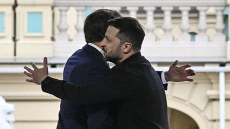 Comment Emmanuel Macron est devenu un proche allié de Volodymyr Zelensky