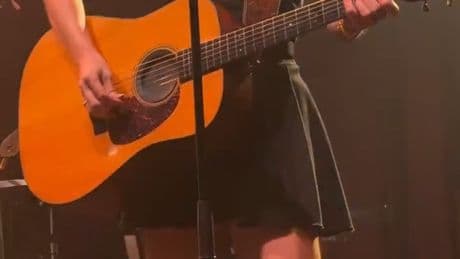 Taylor Swift gives surprise performance at Travis Kelce’s Tight Ends & Friends concert  in Nashville
