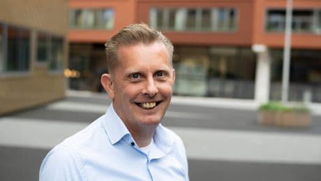 Bedrijven geven vaak bakken geld uit aan marketing: ’Medewerkers zijn je belangrijkste en goedkoopste distributiekanaal, zet ze in’