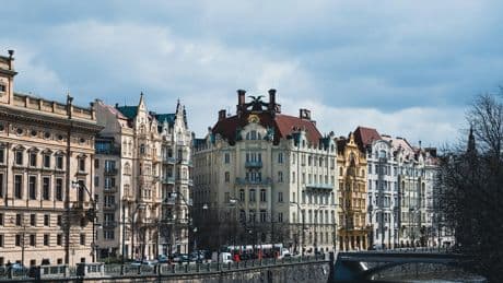 El país de Europa poco conocido al que puedes viajar sin gastar mucho: un tesoro por explorar cerca de Rumanía