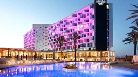 Los hoteles de Canarias y Baleares seducen a los gigantes del sector: &quot;Hay grandes oportunidades&quot;