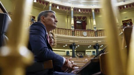 Sánchez no se atreve a desmentir el contenido de los wasaps