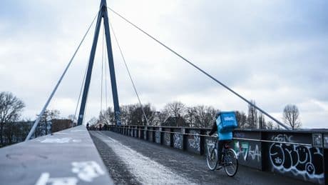 Lieferando, Uber, Wolt & Co. | Lieferdienste in Berlin: Selbst ist der Rider