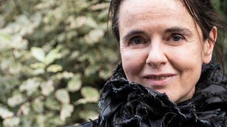 « Tant mieux » : Amélie Nothomb retrace la légende maternelle
