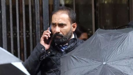 Doctor had steamy sex session with nurse while patient under anaesthetic