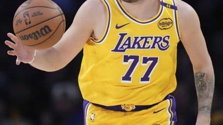 Luka Doncic renueva con los Lakers por tres años y 165 millones de dólares
